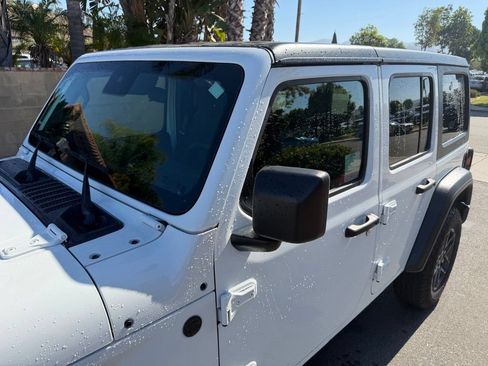 Used 2024 Jeep Wrangler Unlimited Sport AWD/4WD image 8