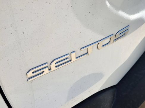 Certified 2026 Kia Seltos LX AWD/4WD image 16