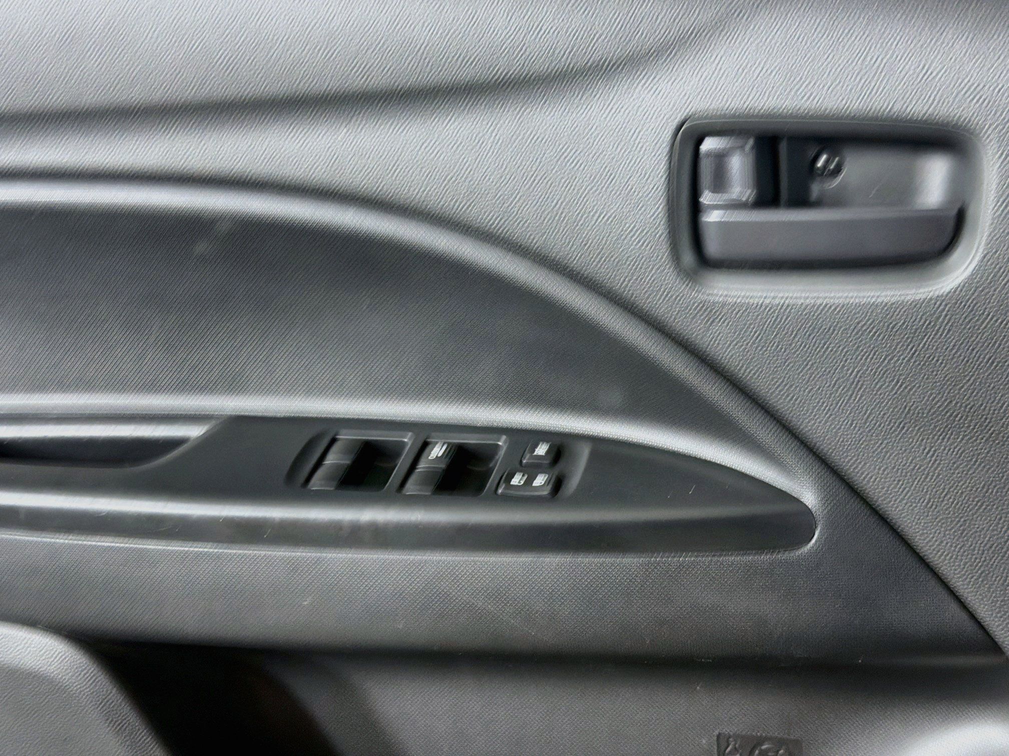 Used 2024 Mitsubishi Mirage ES FWD image 15