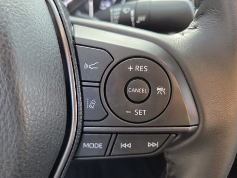 Used 2024 Toyota Camry SE w/ Convenience Package FWD image 34