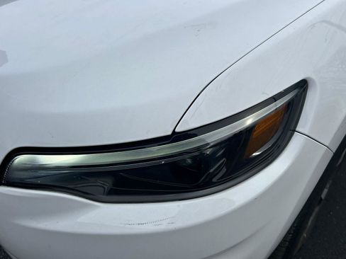 Used 2020 Jeep Cherokee Limited image 7