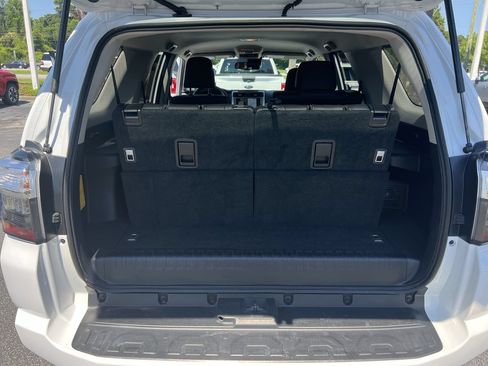 Used 2024 Toyota 4Runner SR5 Premium AWD/4WD image 33