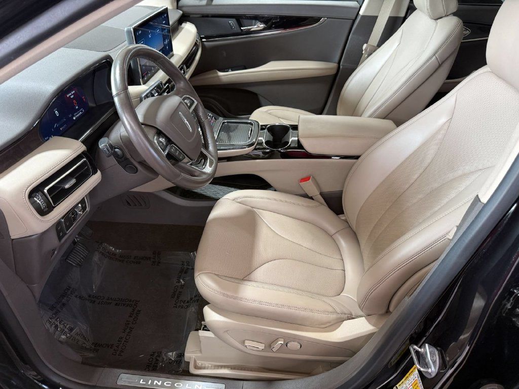 Used 2023 Lincoln Nautilus Reserve AWD/4WD image 12
