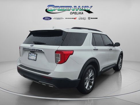 Used 2021 Ford Explorer XLT w/ Equipment Group 202A image 7