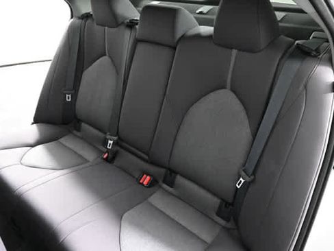 Used 2023 Toyota Camry LE FWD image 11