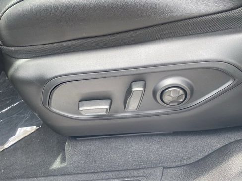 New 2025 Jeep Grand Cherokee L Limited w/ Luxury Tech Group II image 17