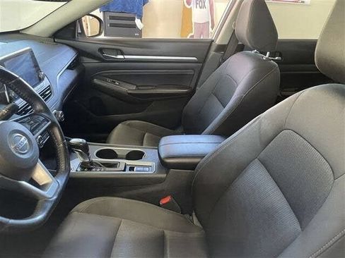 Used 2019 Nissan Altima 2.5 SV FWD image 17