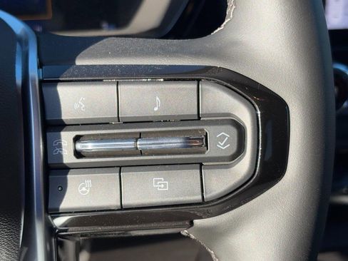 New 2025 Chevrolet Colorado LT w/ LT Convenience Package image 34