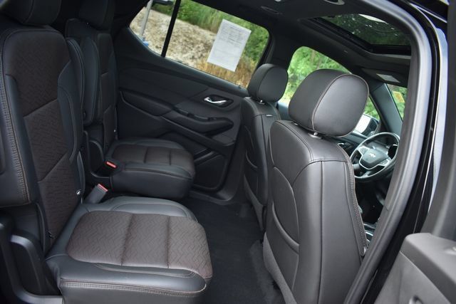 Used 2022 Chevrolet Traverse High Country AWD/4WD image 18