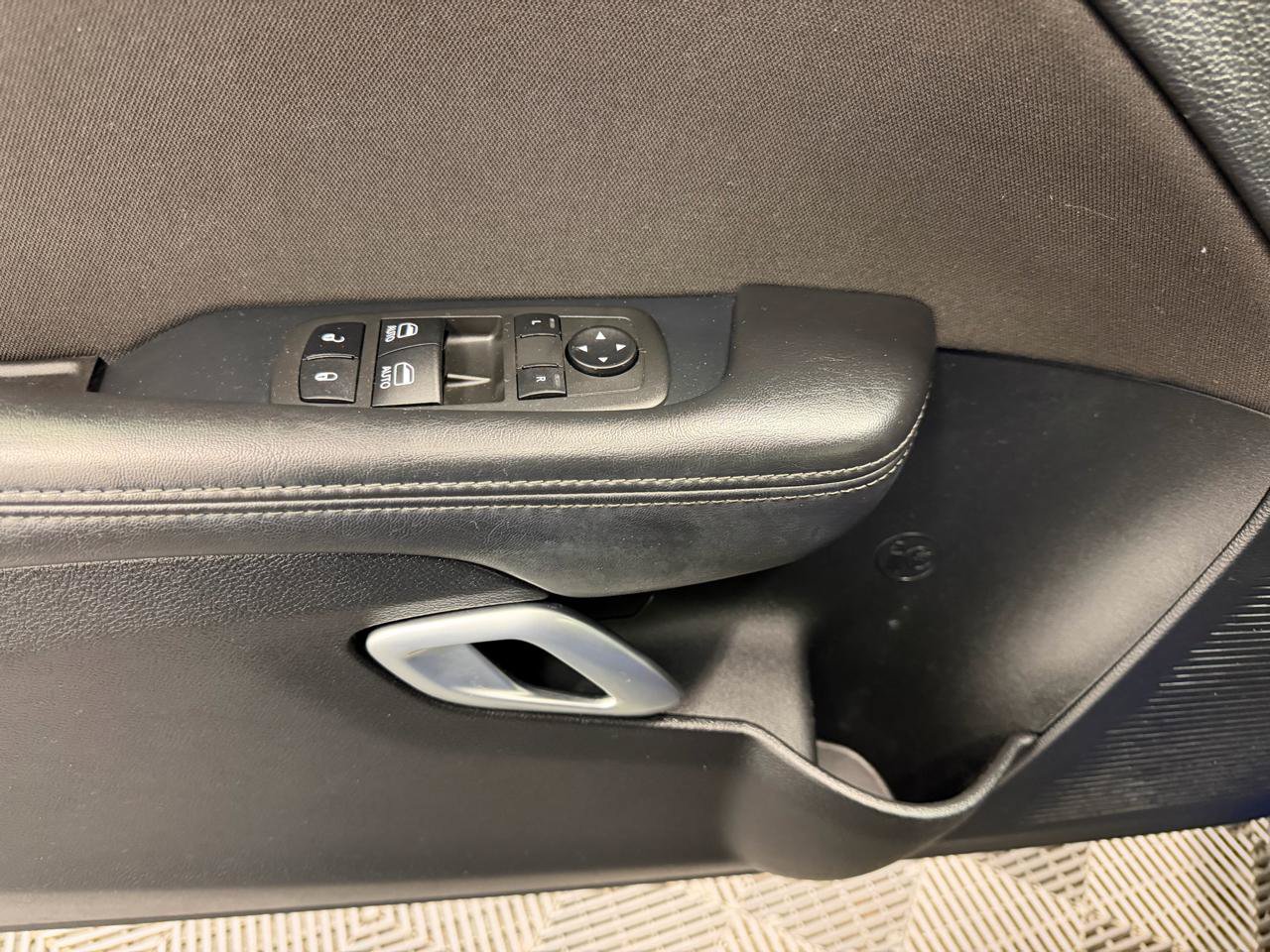 Used 2021 Dodge Challenger GT w/ Performance Handling Group RWD image 6