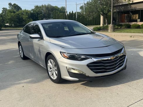 Used 2021 Chevrolet Malibu LT FWD image 8