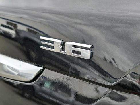 Used 2019 Cadillac XT5 Premium Luxury AWD/4WD image 13
