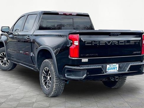 Used 2023 Chevrolet Silverado 1500 ZR2 w/ Technology Package image 4