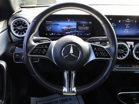 Used 2025 Mercedes-Benz CLA 250 4MATIC image 21