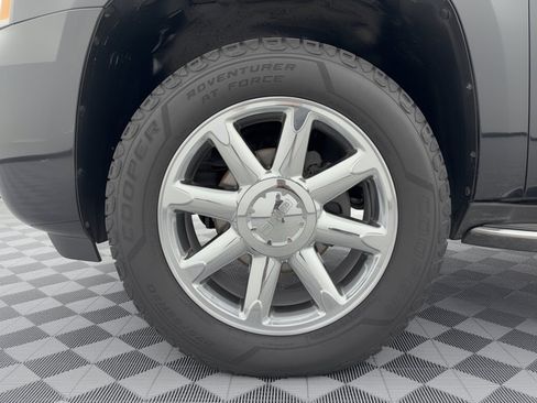 Used 2013 GMC Yukon Denali AWD/4WD image 13