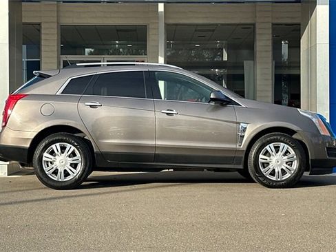 Used 2012 Cadillac SRX Luxury image 4