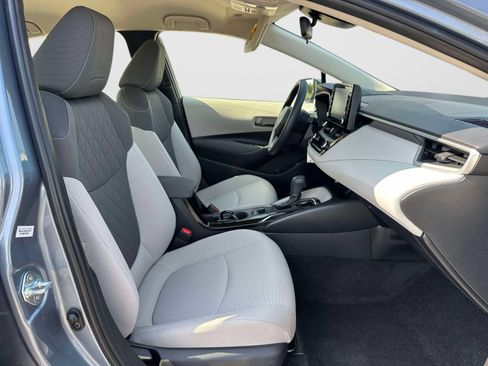 Used 2022 Toyota Corolla LE FWD image 10
