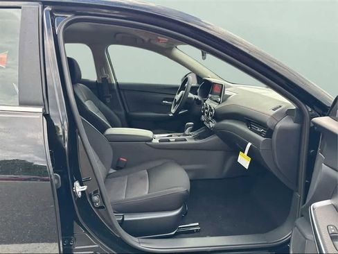 New 2025 Nissan Sentra SR w/ Trunk Package image 27