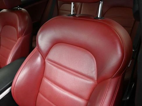 Used 2021 Kia Stinger GT2 image 19