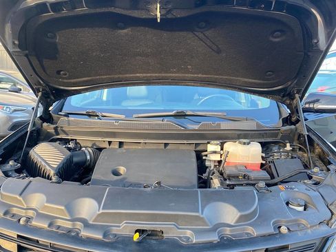 Used 2019 Chevrolet Traverse LT w/ LT Premium Package AWD/4WD image 33