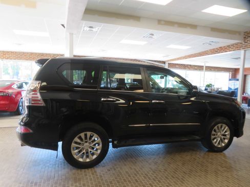 Used 2015 Lexus GX 460 w/ Premium Package image 70