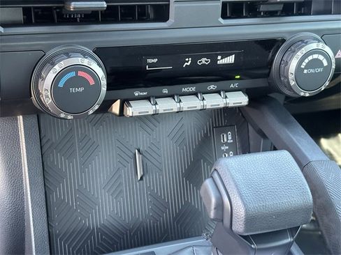 Certified 2025 Toyota Tacoma SR5 image 18