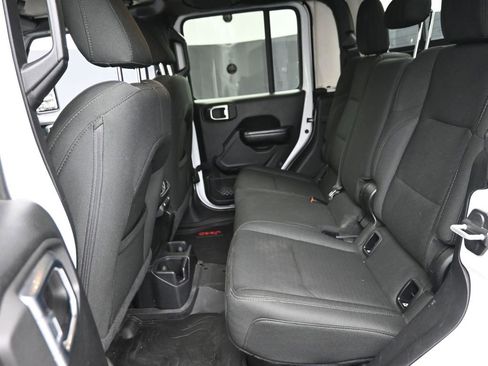 Used 2020 Jeep Gladiator Sport w/ Quick Order Package 24S image 11