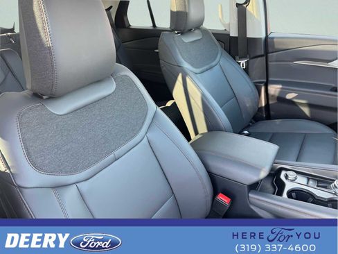 New 2026 Ford Explorer Active w/ Active Comfort Package image 15