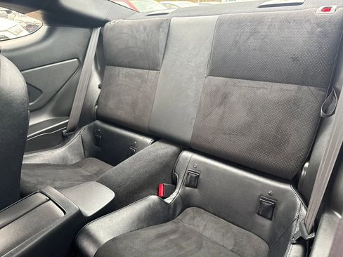 Used 2024 Toyota GR86 Premium image 32