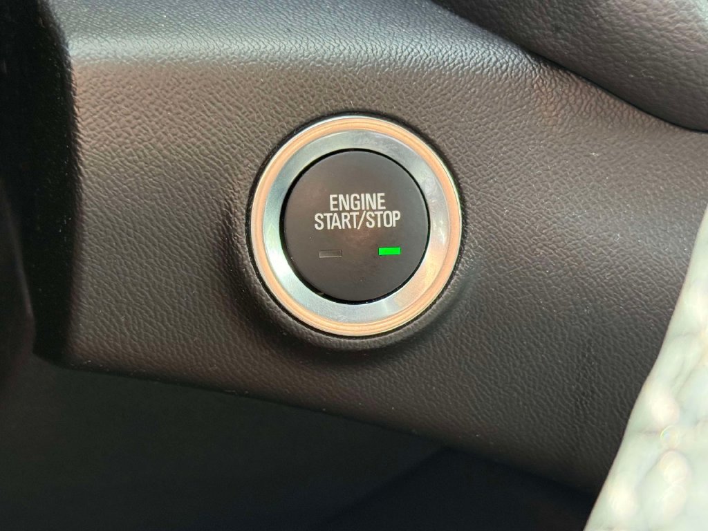 Used 2024 GMC Terrain SLT w/ Elevation Edition AWD/4WD image 27