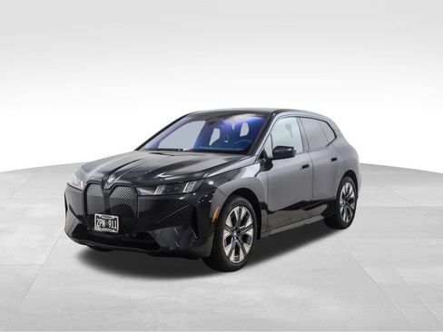 Used 2026 BMW iX xDrive45 image 1