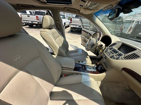 Used 2005 INFINITI Q45 w/ (P01) Premium Pkg RWD image 39