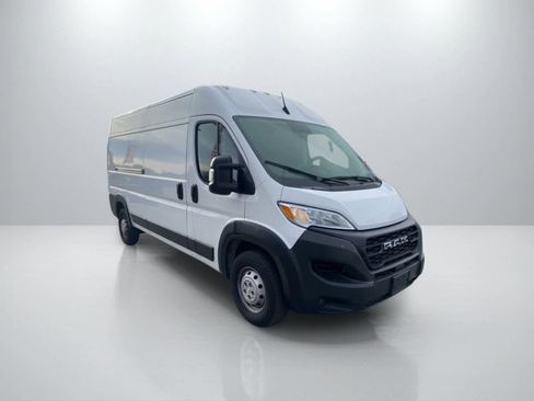 Used 2023 RAM ProMaster 2500 FWD image 4