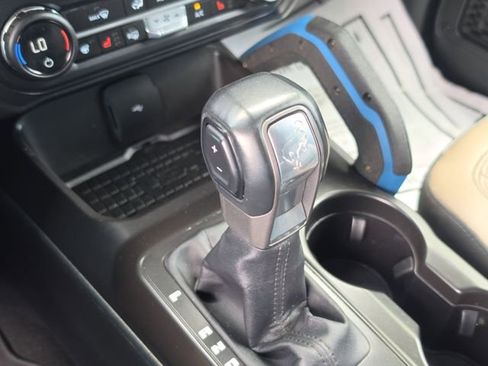 Used 2024 Ford Bronco Wildtrak image 24