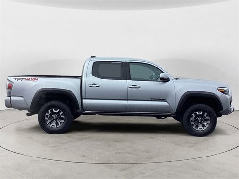 Certified 2023 Toyota Tacoma TRD Off-Road image 6