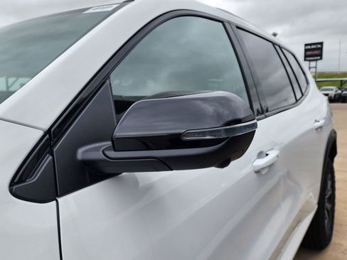 New 2026 GMC Acadia AT4 image 12