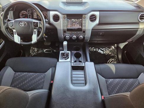 Used 2018 Toyota Tundra SR5 w/ SR5 Upgrade Package image 15