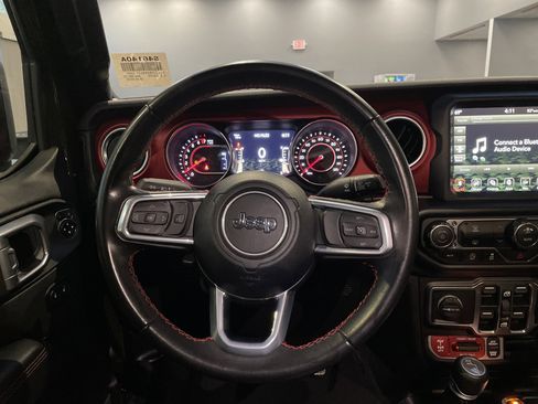 Used 2022 Jeep Gladiator Rubicon w/ LED Lighting Group image 17