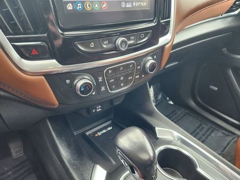 Used 2021 Chevrolet Traverse High Country image 15