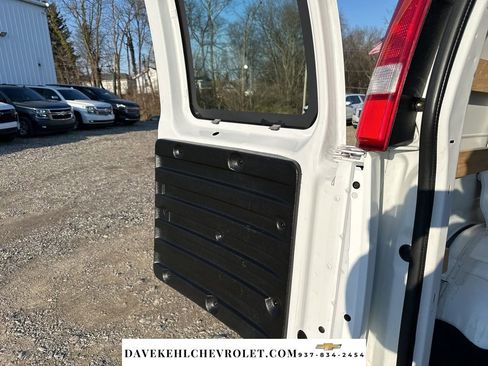 Used 2024 GMC Savana 2500 w/ Driver Convenience Package image 17