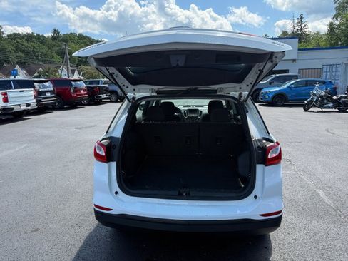 Used 2021 Chevrolet Equinox LS AWD/4WD image 25