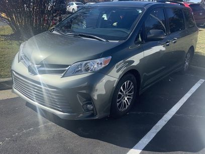 Used 2019 Toyota Sienna XLE