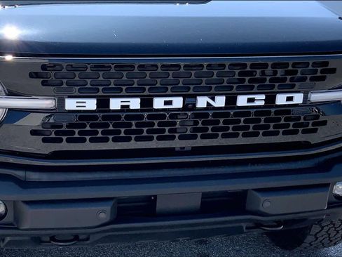 Certified 2025 Ford Bronco Outer Banks AWD/4WD image 30