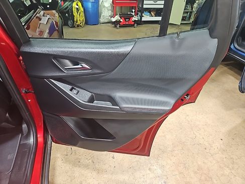 Used 2025 Chevrolet Equinox RS w/ Convenience Package III image 30