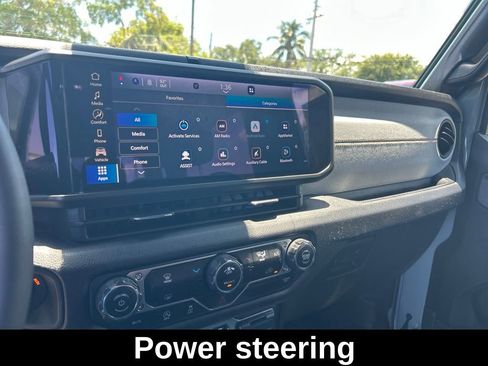 Used 2024 Jeep Wrangler Sport AWD/4WD image 12
