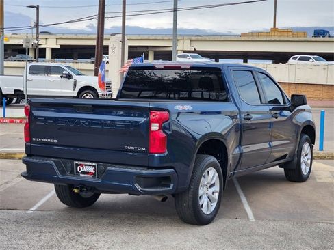 Used 2023 Chevrolet Silverado 1500 Custom image 7