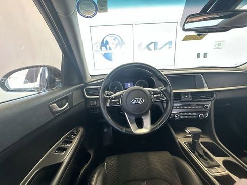 Certified 2019 Kia Optima S w/ S Panoramic Sunroof Package image 13