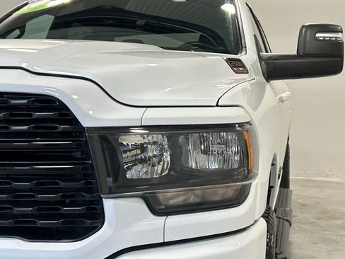 Used 2024 RAM 2500 Big Horn w/ Night Edition AWD/4WD image 10