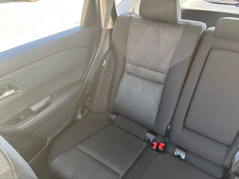 Used 2025 Nissan Rogue SV FWD image 41