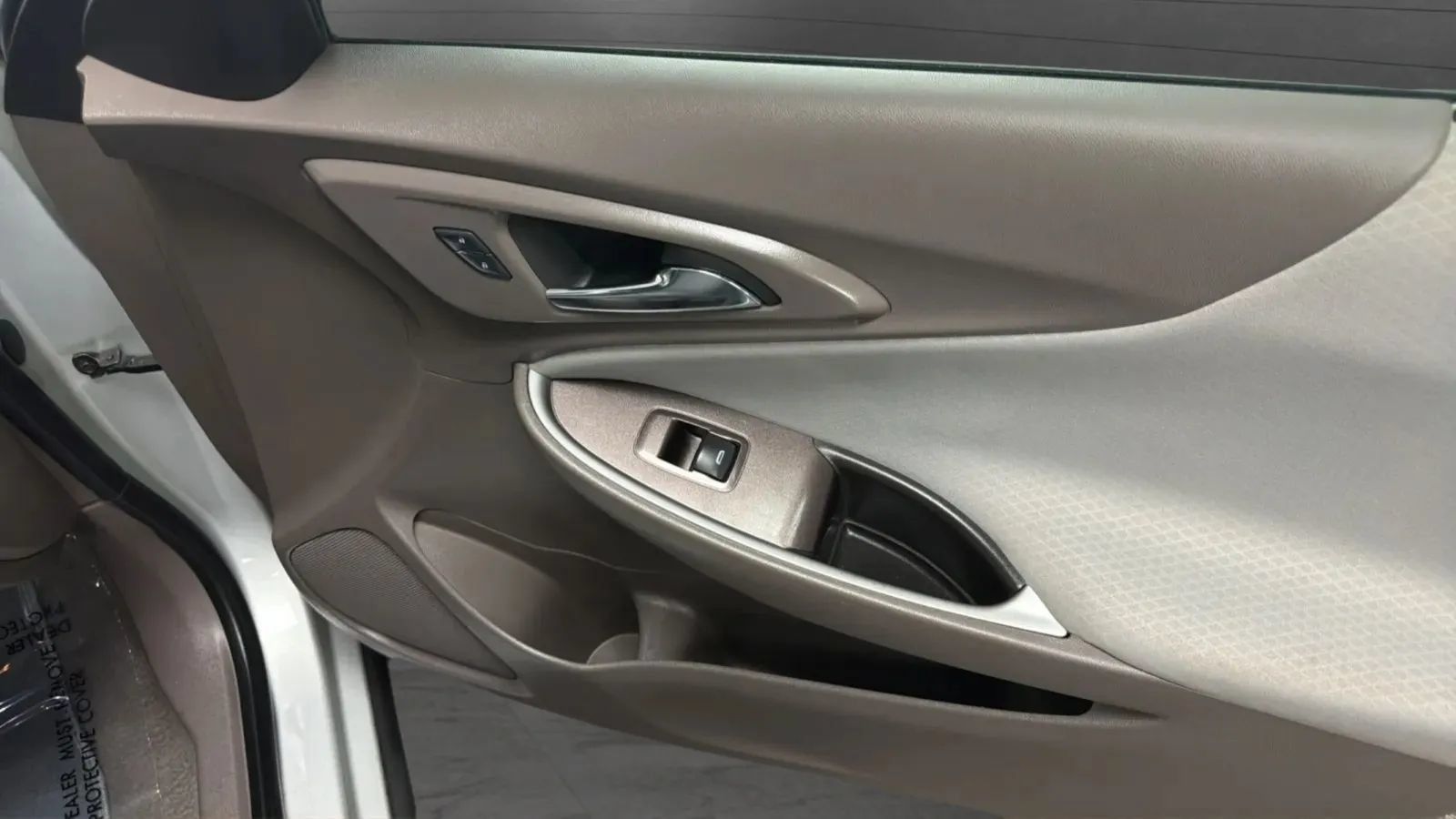 Used 2017 Chevrolet Malibu LS FWD image 18